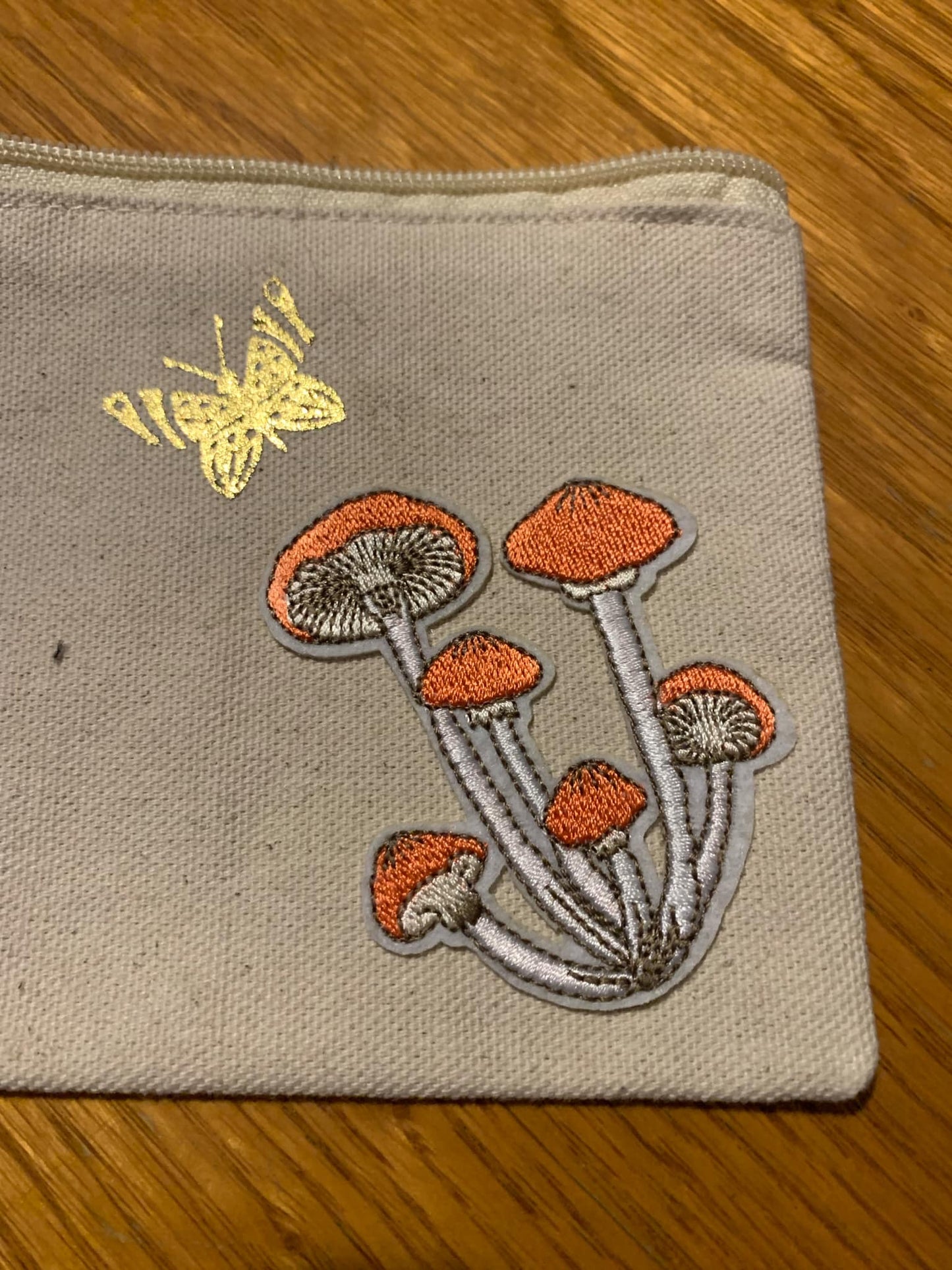 Mushroom pouch